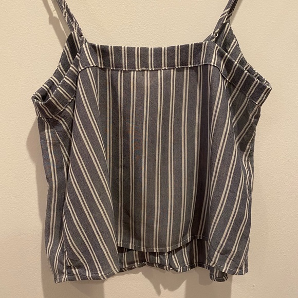 Striped Tank Top - Picture 4 of 4